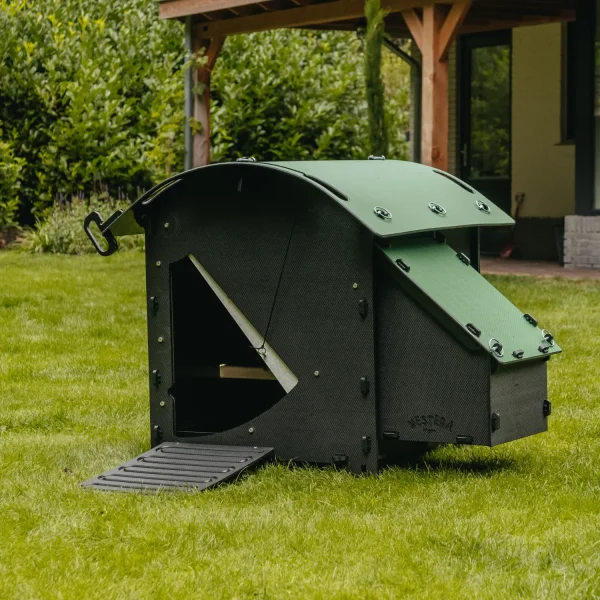 Nestera - Easy cleaning Chicken Coop (2-5 hens) - Image 3